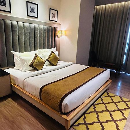 Hotel Sakura Gold Gurgaon Luaran gambar