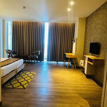 Hotel Sakura Gold Gurgaon Luaran gambar