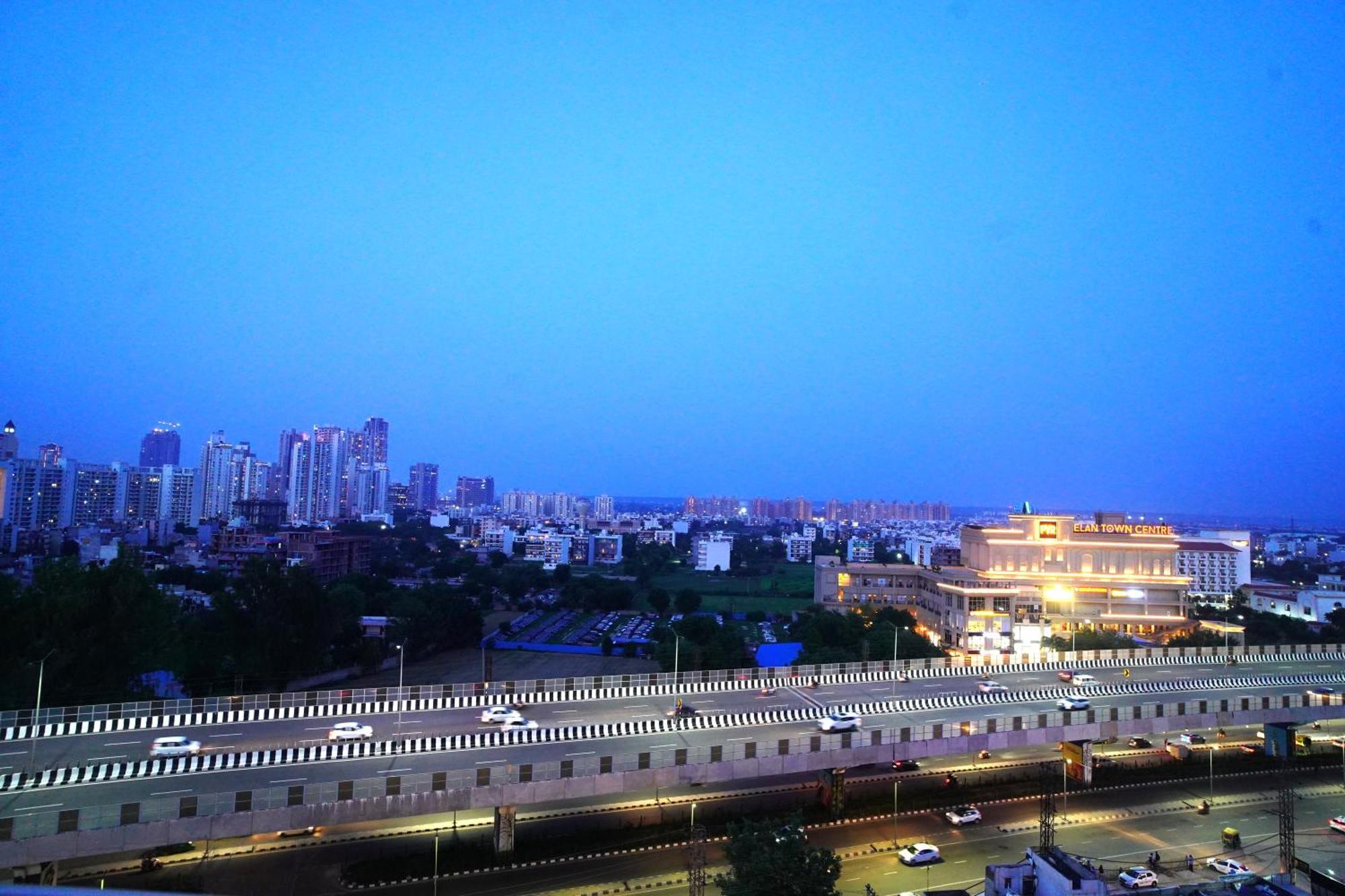 Hotel Sakura Gold Gurgaon Luaran gambar