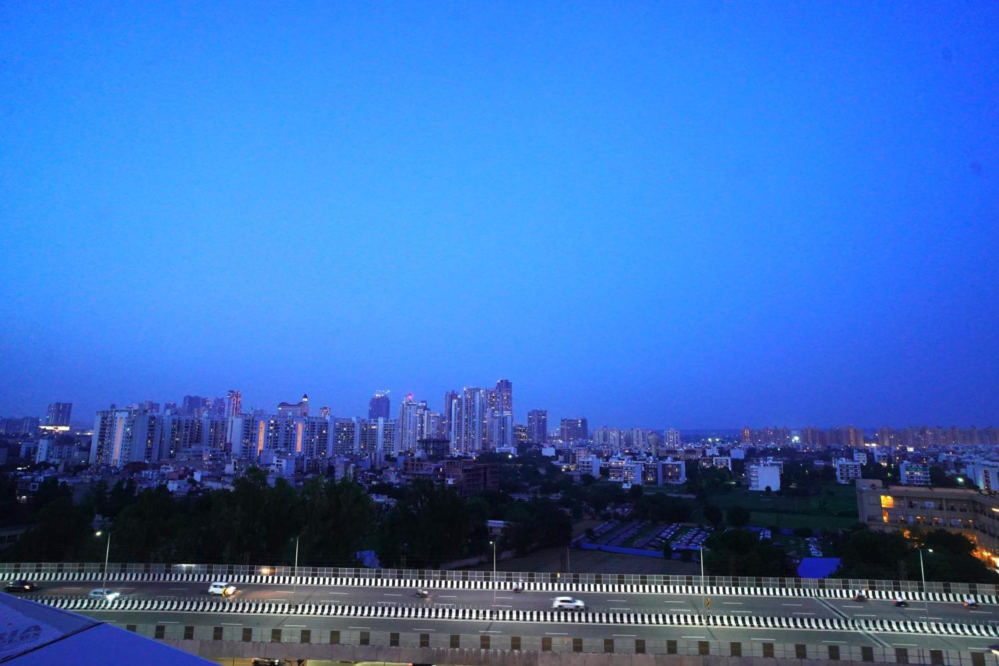 Hotel Sakura Gold Gurgaon Luaran gambar