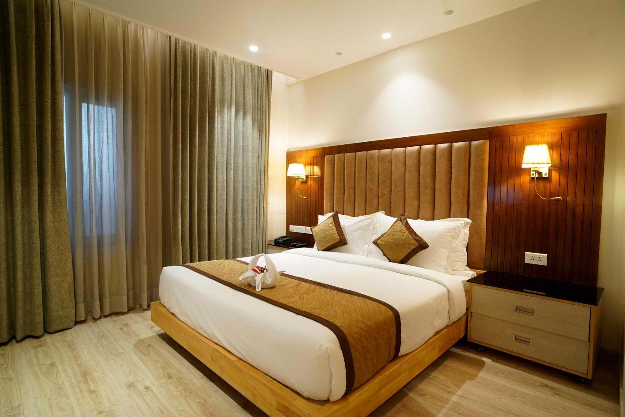 Hotel Sakura Gold Gurgaon Luaran gambar