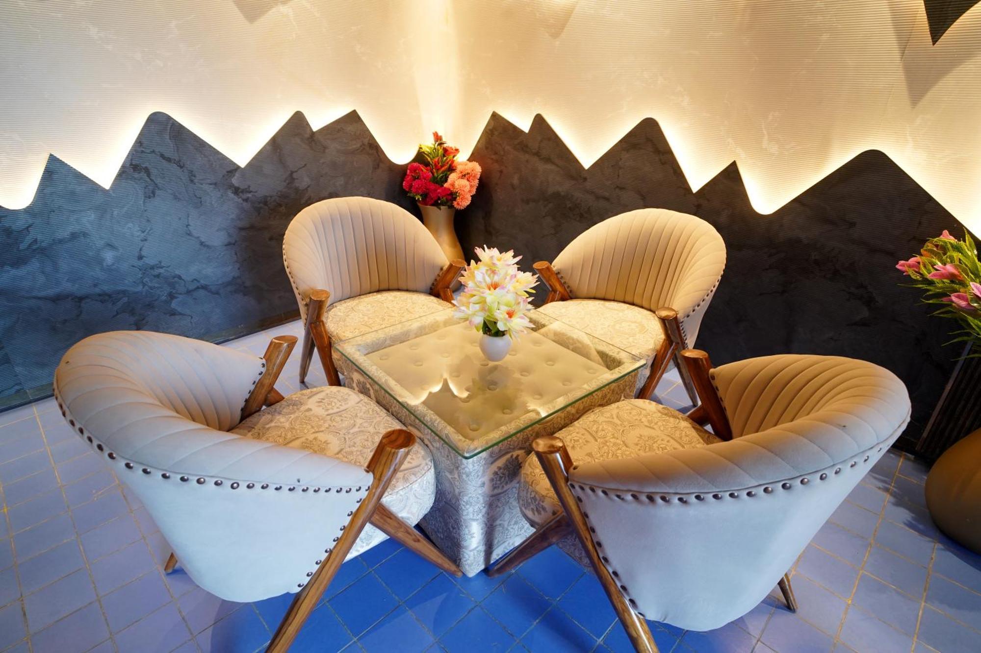 Hotel Sakura Gold Gurgaon Luaran gambar