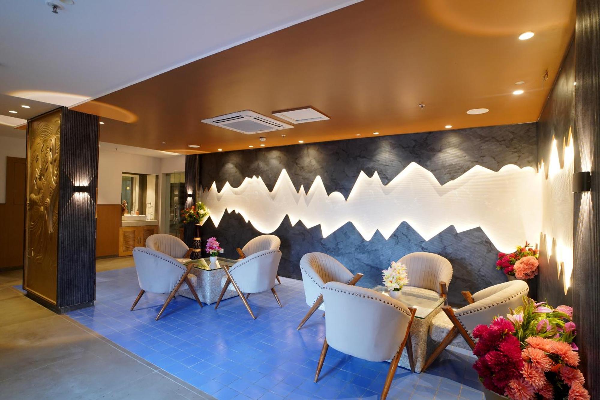 Hotel Sakura Gold Gurgaon Luaran gambar