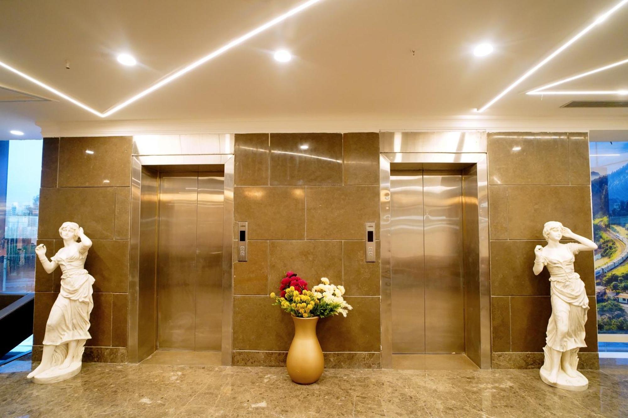 Hotel Sakura Gold Gurgaon Luaran gambar