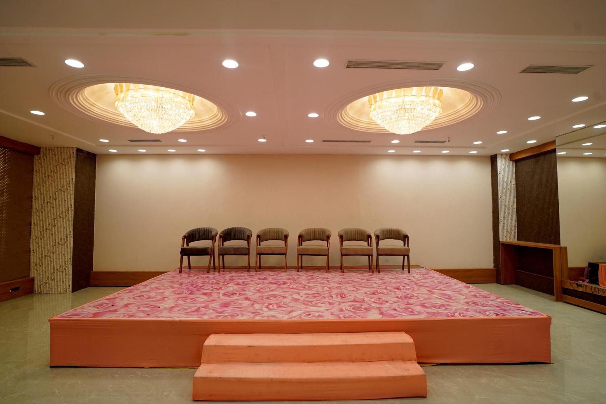 Hotel Sakura Gold Gurgaon Luaran gambar