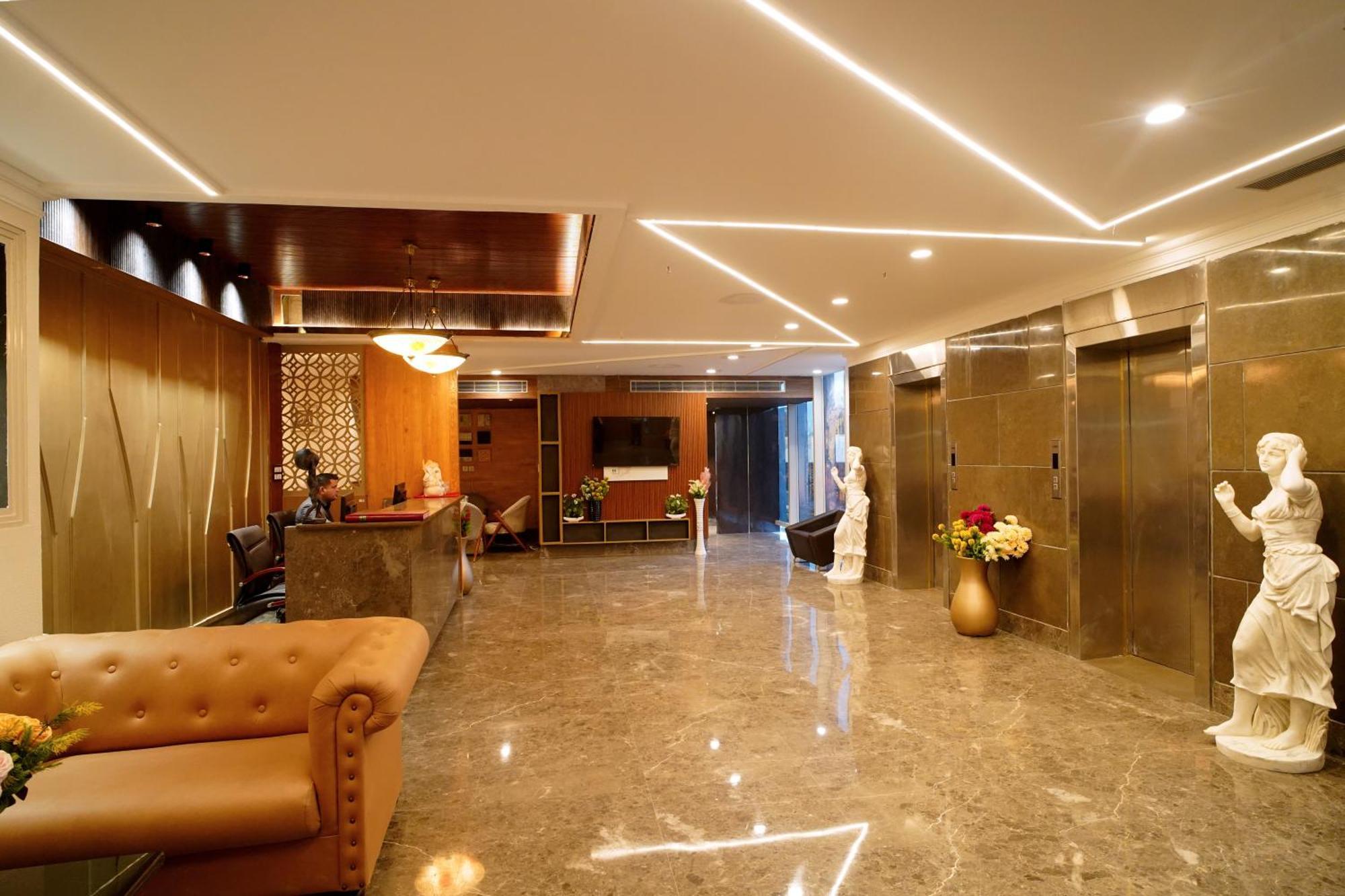 Hotel Sakura Gold Gurgaon Luaran gambar
