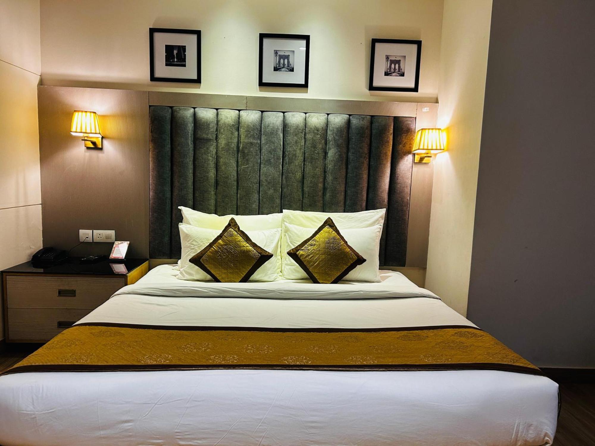 Hotel Sakura Gold Gurgaon Luaran gambar