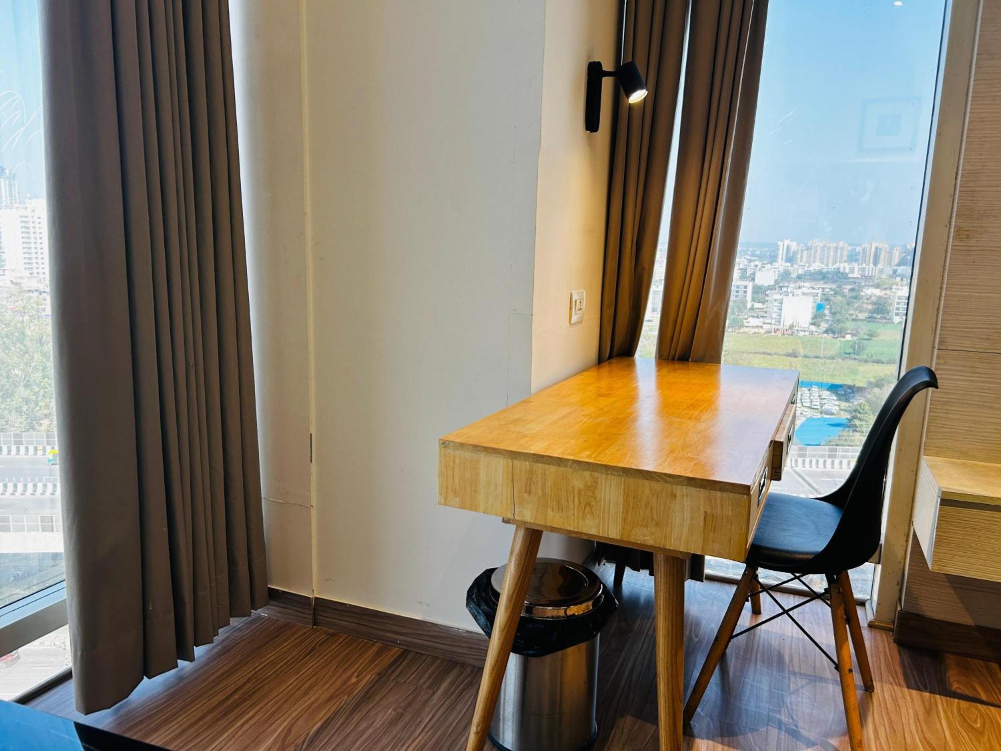 Hotel Sakura Gold Gurgaon Luaran gambar