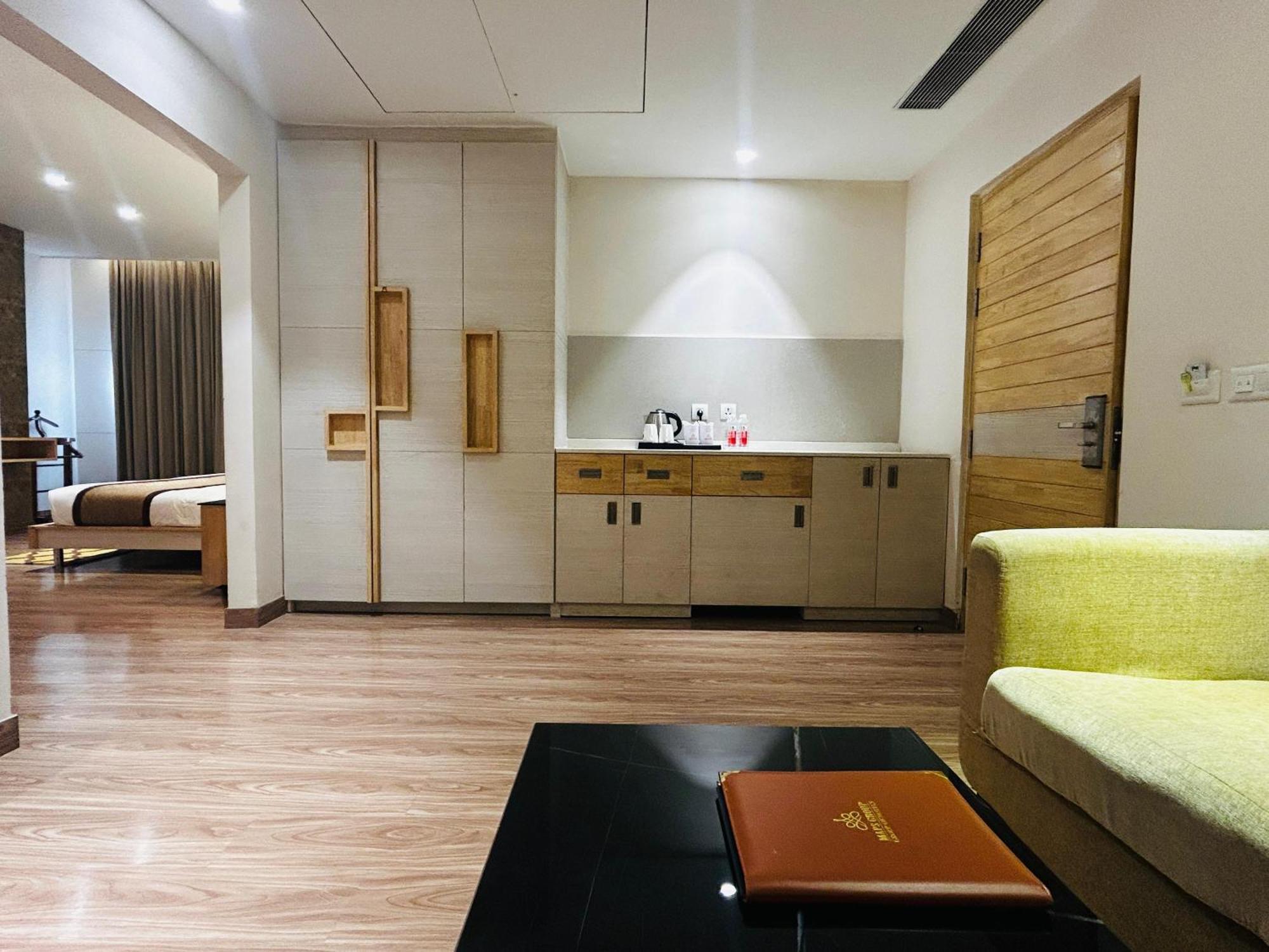 Hotel Sakura Gold Gurgaon Luaran gambar