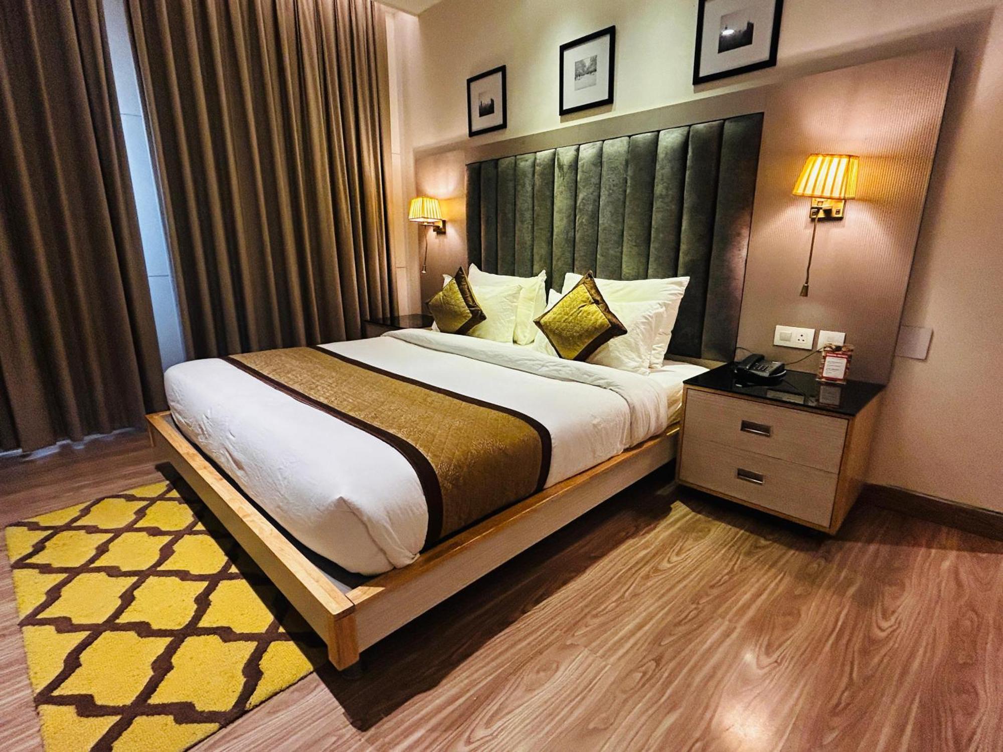 Hotel Sakura Gold Gurgaon Luaran gambar